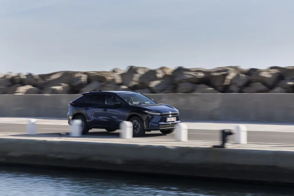 TOYOTA BZ4X 1 Motor16