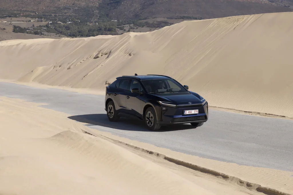 TOYOTA BZ4X 11 Motor16