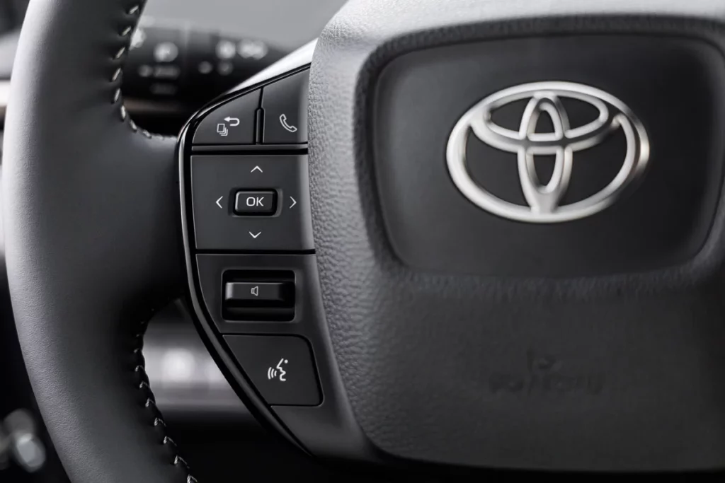 TOYOTA BZ4X 17 Motor16