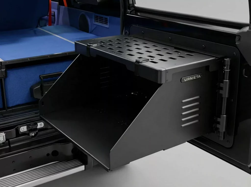 Mataríamos por este Toyota Land Cruiser 70 preparado en Australia por PVS