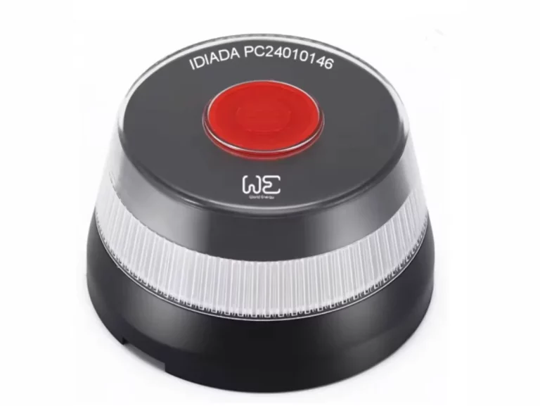 Acabo de comprar la baliza V-16 homologada por la DGT y te cuento lo que me parece