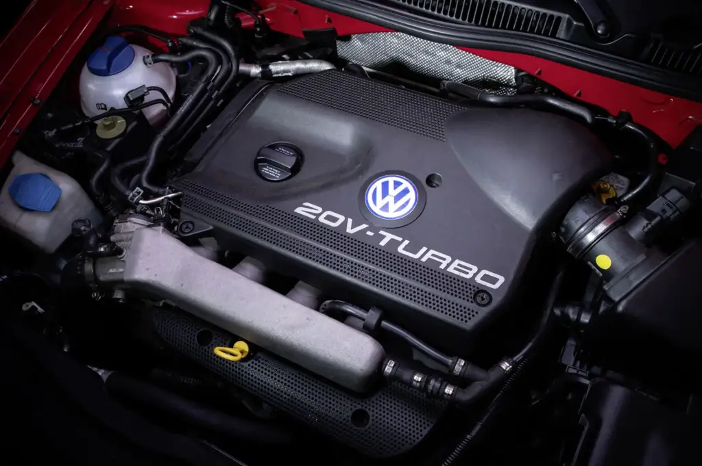 El mito del Volkswagen Golf GTI a través de sus ocho generaciones 47 Motor16 VOLKSWAGEN GOLF GTI 4 GENERACION 5 Motor16