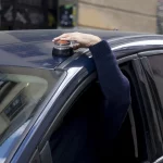 La DGT confirma que la baliza V16 seguirá siendo obligatoria después del 1 de octubre: multa de 80 euros