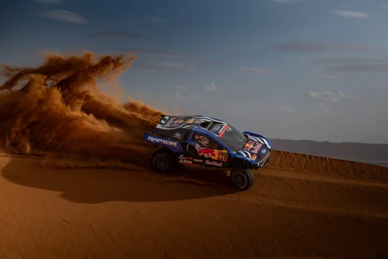 Carlos Sainz afronta el Dakar 2026 con confianza y con la victoria como objetivo