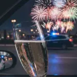 ¿Cuánto puedes beber esta Nochevieja? La DGT te avisa cuando decir ‘la última y nos vamos’