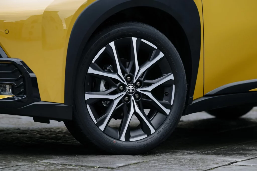 Prueba del Toyota Aygo X Cross “reinventado” para adoptar la hibridación 25 Motor16 detalles toyota Aygo X cross GR Sport 14 Motor16