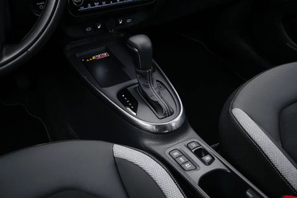 Prueba del Toyota Aygo X Cross “reinventado” para adoptar la hibridación 17 Motor16 detalles toyota Aygo X cross GR Sport 5 Motor16