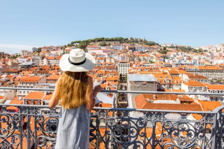 ¿Es seguro viajar solo? Descubrir todo lo que se necesita para viajar solo con seguridad