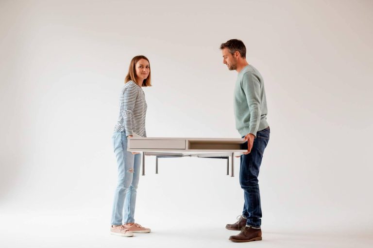 Mercaoficina destaca las ventajas del alquiler de mobiliario para oficinas modernas y funcionales