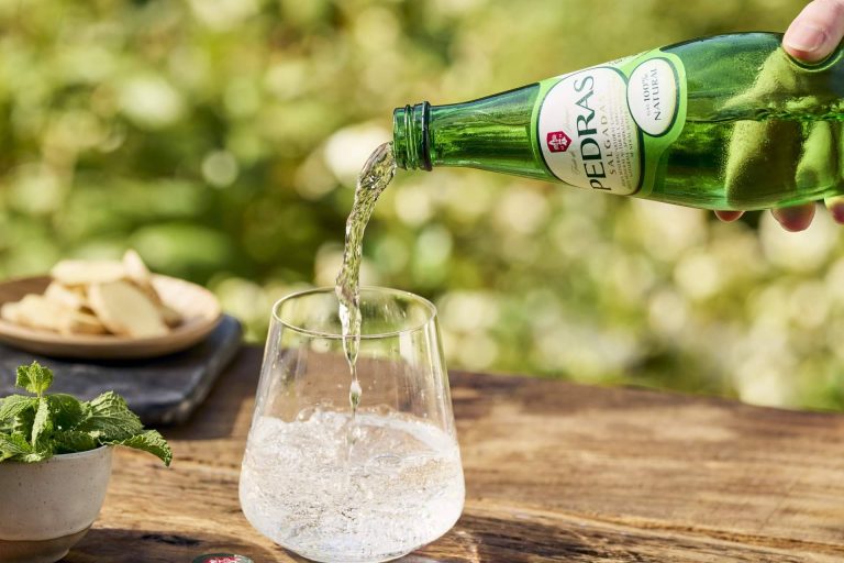 El consumo de agua con gas crece a un ritmo del 14,3% anual y moverá más de 10.000 millones en 2033