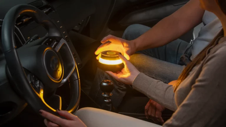 Luces y sombras de la baliza V-16