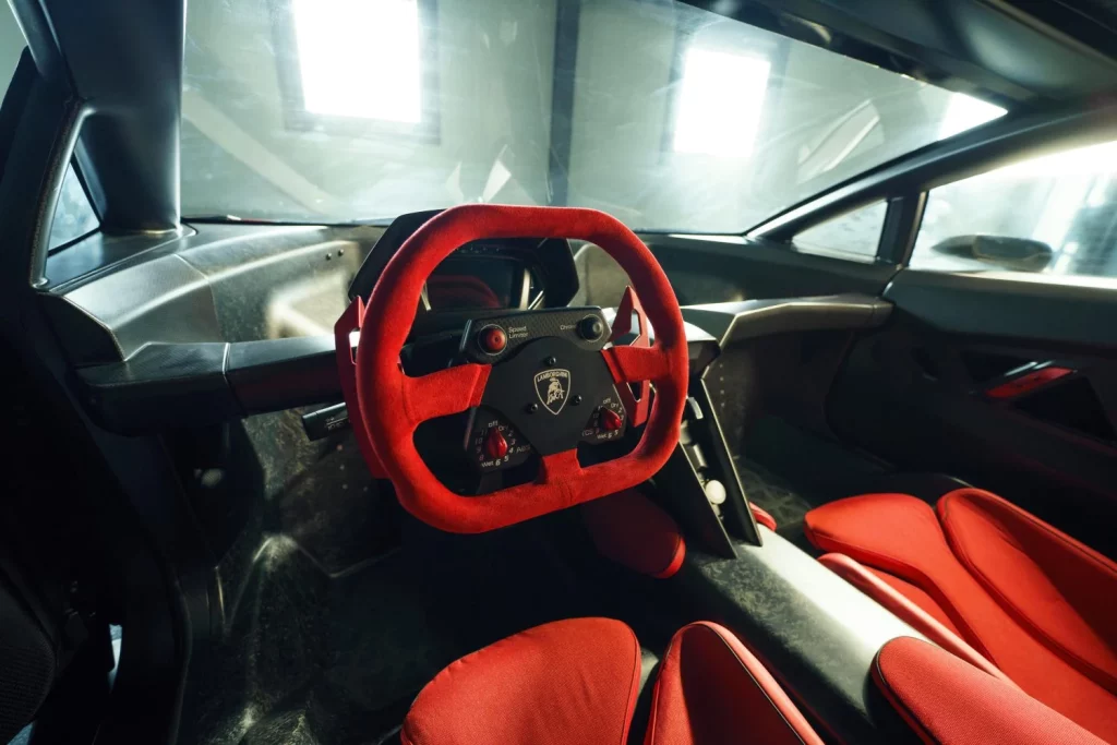 Lamborghini few-off: La colección única de un apasionado aficionado suizo 5 Motor16 Lamborghini few-off: la colección única de un apasionado aficionado suizo