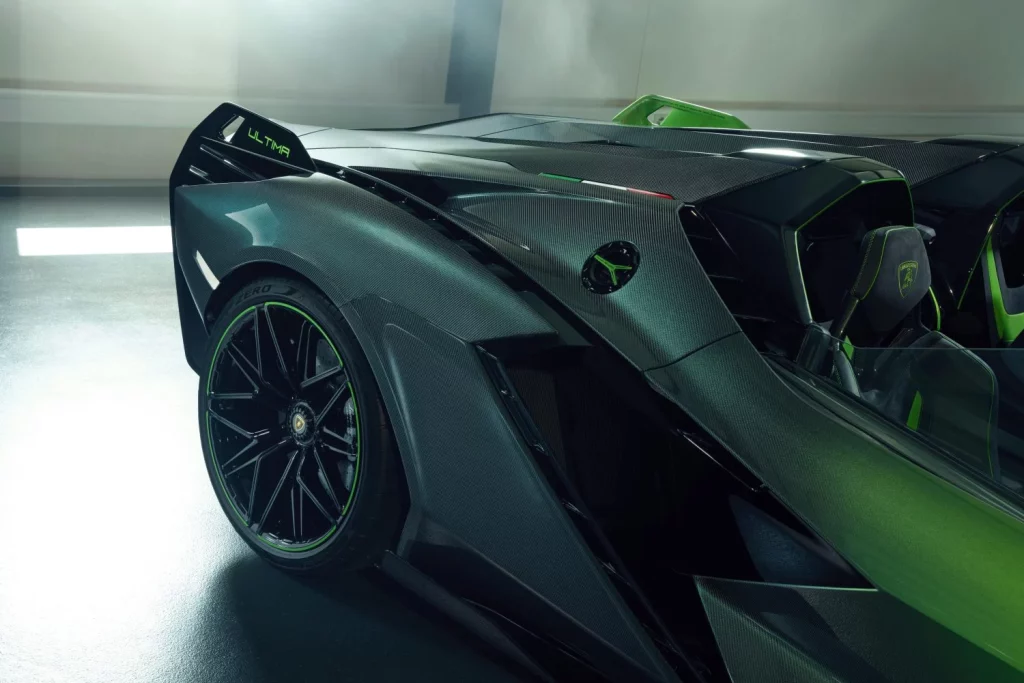 Lamborghini few-off: La colección única de un apasionado aficionado suizo 3 Motor16 Lamborghini few-off: la colección única de un apasionado aficionado suizo