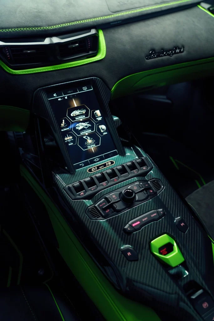 Lamborghini few-off: La colección única de un apasionado aficionado suizo 25 Motor16 Lamborghini few-off: la colección única de un apasionado aficionado suizo