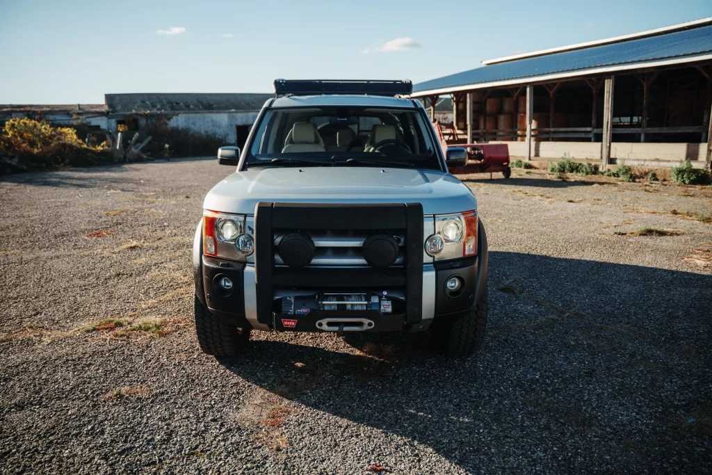Este Land Rover Discovery 3 ha recibido un trasplante de 558 CV