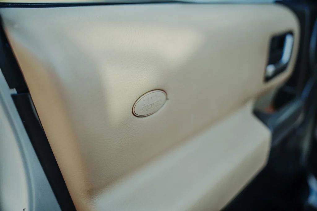 land rover discovery 3 legacy overland v8 27 Motor16