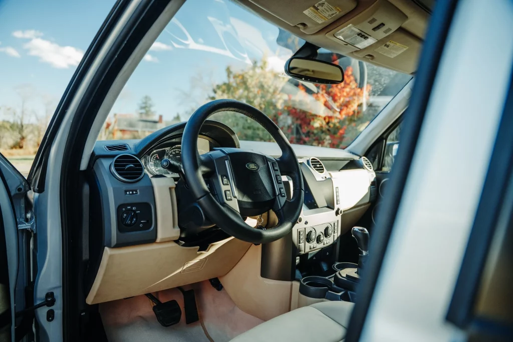 land rover discovery 3 legacy overland v8 35 Motor16