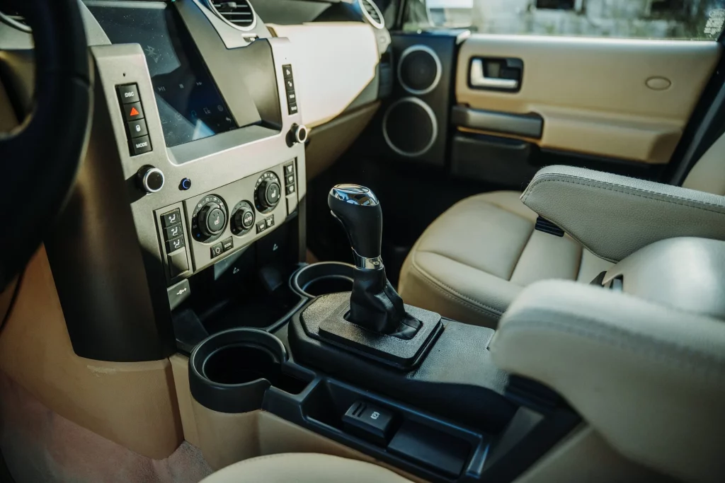 land rover discovery 3 legacy overland v8 40 Motor16