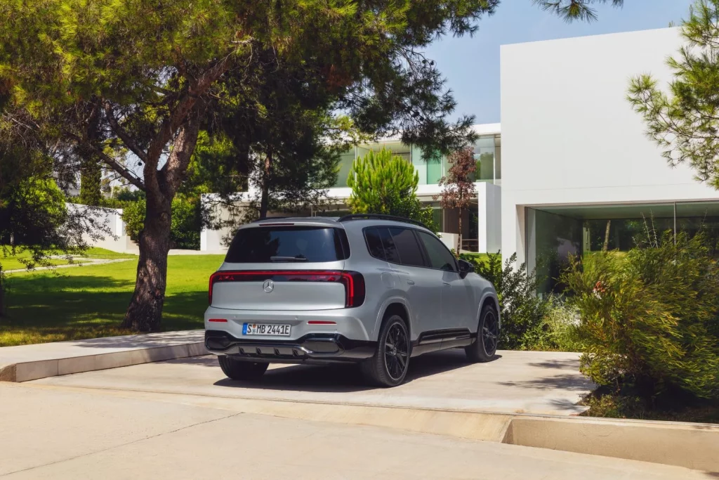 El nuevo Mercedes GLB eléctrico ofrece hasta 631 km de autonomía y siete plazas
