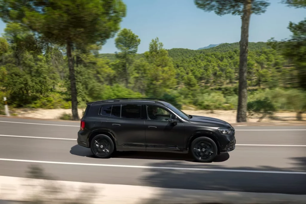 El nuevo Mercedes GLB eléctrico ofrece hasta 631 km de autonomía y siete plazas