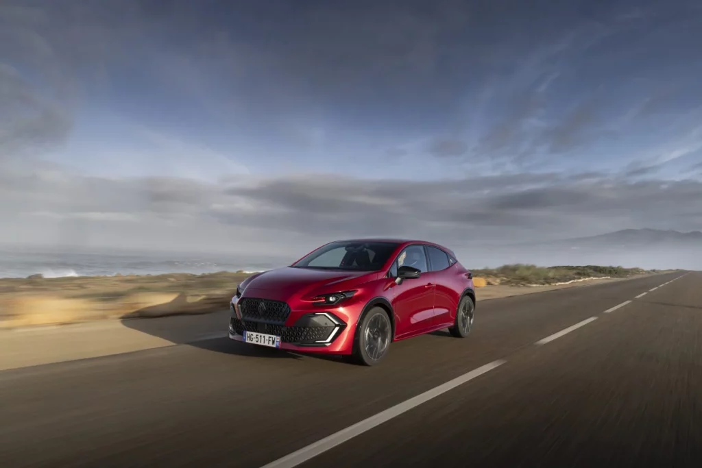 La sexta generación del Renault Clio nace para reinventar su segmento