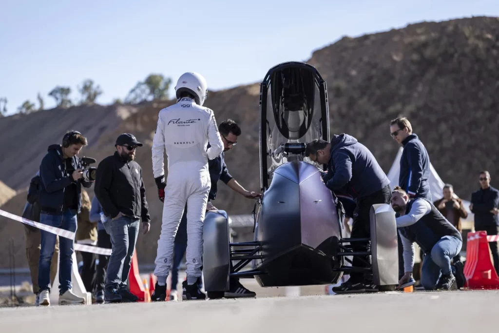 renault filante record 2025 3 Motor16