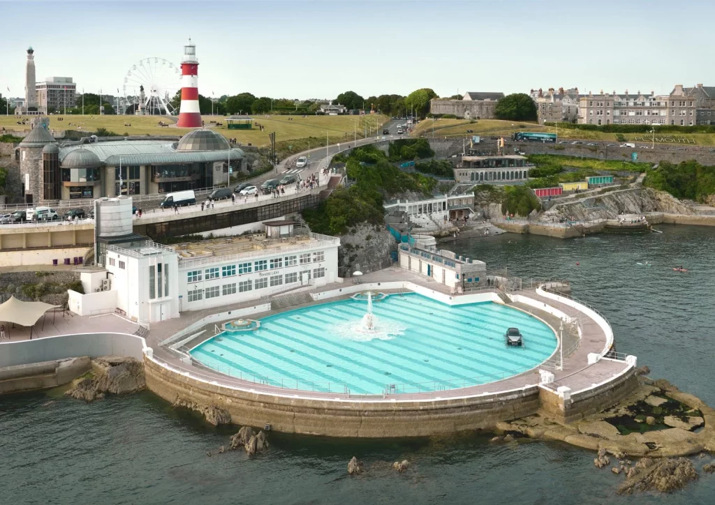 El Rolls-Royce Phantom celebra su centenario con una edición especial apoteósica 36 Motor16 rolls royce pantom centenario 100 anos edicion especial bespoke 18 Motor16