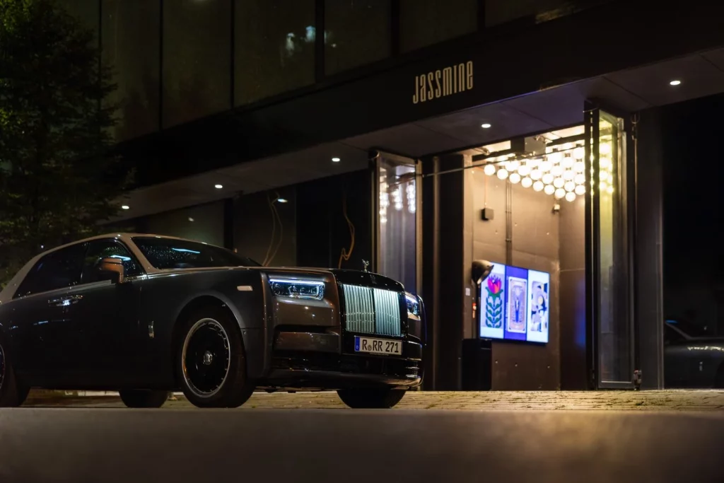 El Rolls-Royce Phantom celebra su centenario con una edición especial apoteósica 17 Motor16 El Rolls-Royce Phantom celebra su centenario con una edición especial apoteósica