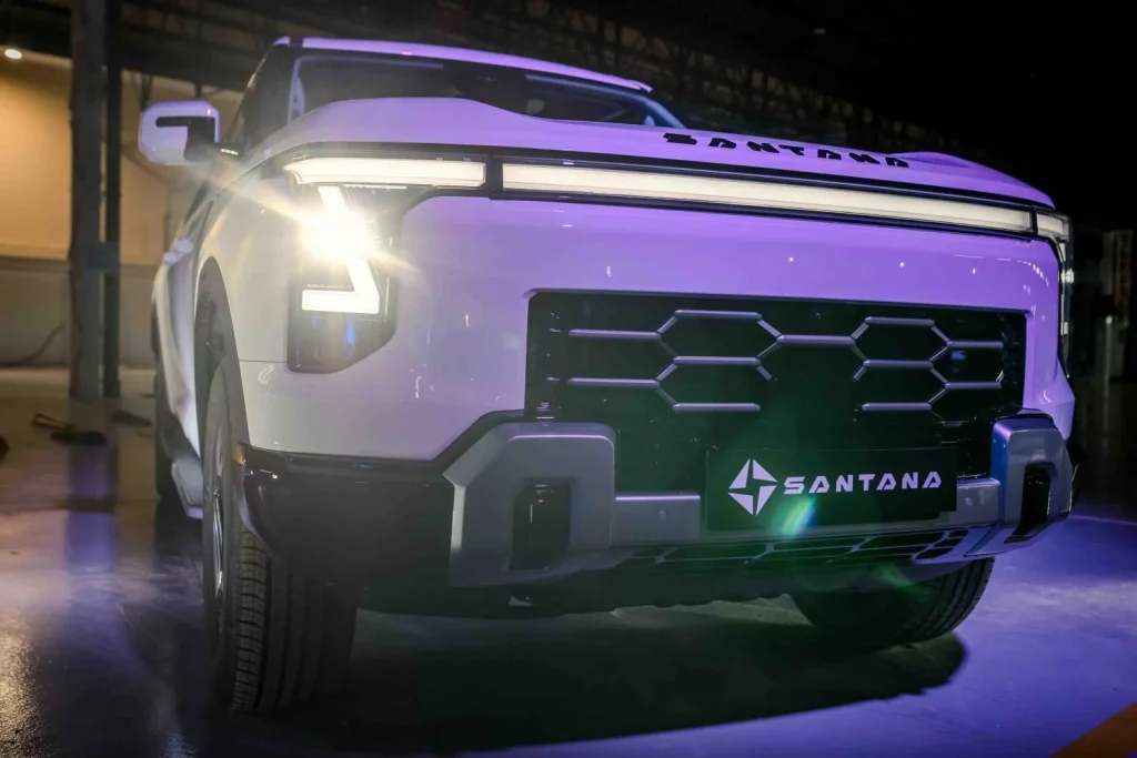 Primera prueba del Santana 400: El pick up que devuelve la ilusión a Linares 26 Motor16 santana 400 d phev primera prueba 13 Motor16