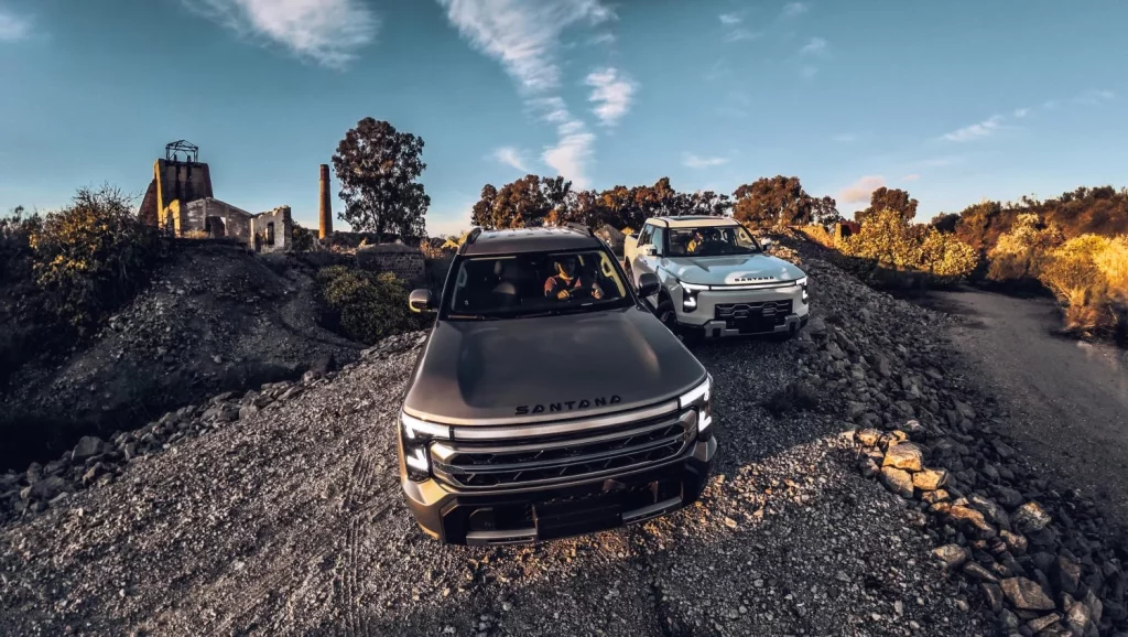 Primera prueba del Santana 400: El pick up que devuelve la ilusión a Linares 25 Motor16 santana 400 d phev primera prueba 14 Motor16