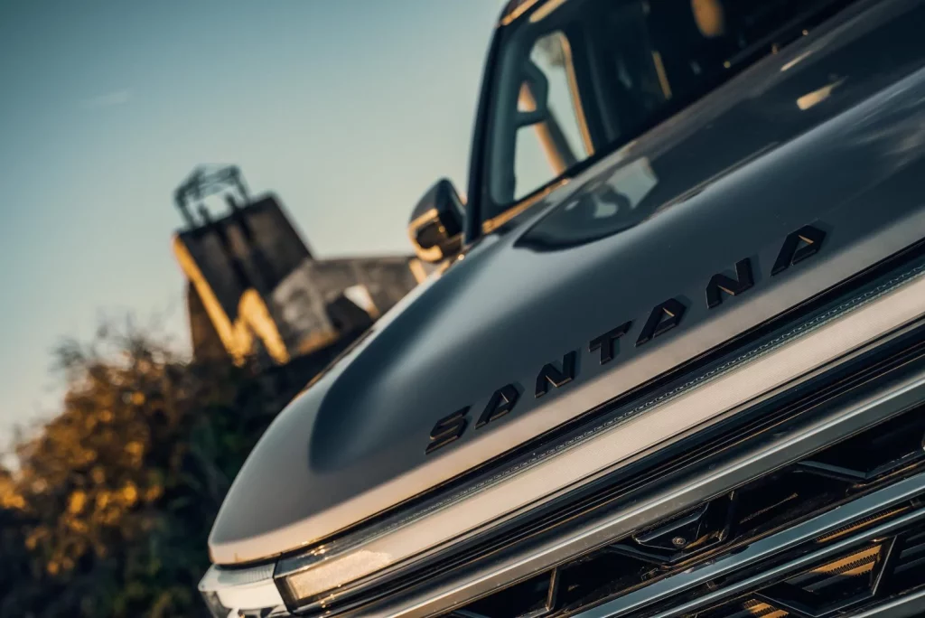 Primera prueba del Santana 400: El pick up que devuelve la ilusión a Linares 9 Motor16 santana 400 d phev primera prueba 30 Motor16