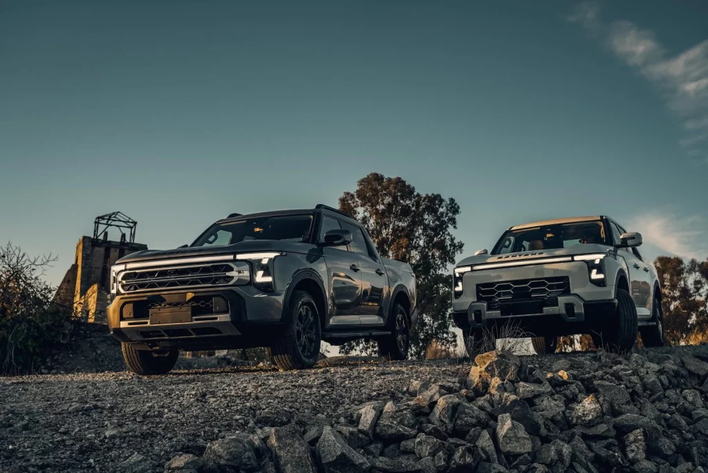Primera prueba del Santana 400: El pick up que devuelve la ilusión a Linares 8 Motor16 santana 400 d phev primera prueba 31 Motor16
