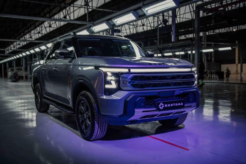 Primera prueba del Santana 400: El pick up que devuelve la ilusión a Linares 1 Motor16 Primera prueba del Santana 400.