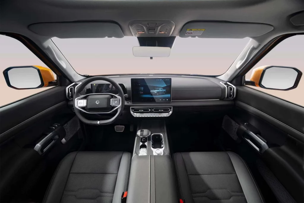 Primera prueba del Santana 400: El pick up que devuelve la ilusión a Linares 2 Motor16 Primera prueba del Santana 400: El pick up que devuelve la ilusión a Linares