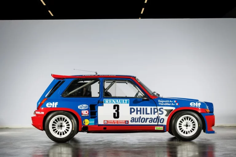 Renault subasta hoy un centenar de joyas de su colección para financiar su futuro museo