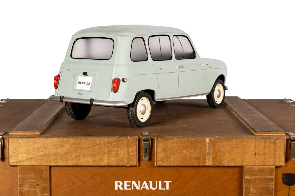 Renault saca a subasta un centenar de joyas de su colección para financiar su futuro museo