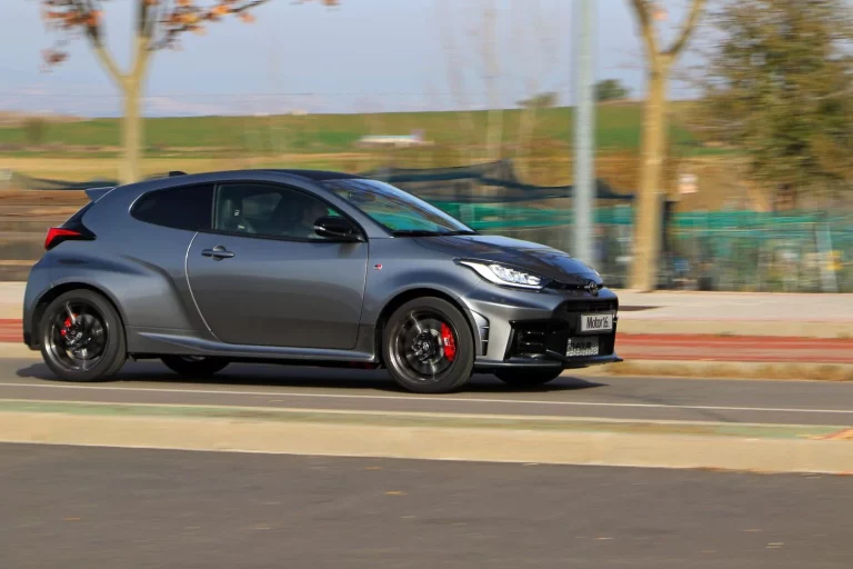Prueba del Toyota GR Yaris RZ 2025: El precio de la diversión