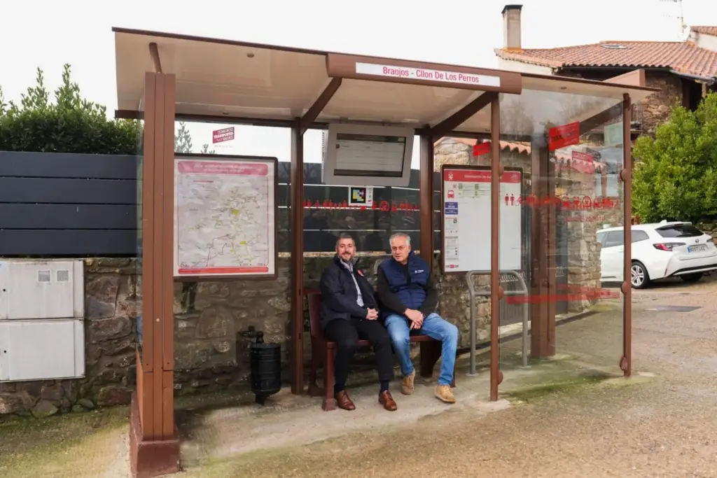 Guadalix de la Sierra, Braojos de la Sierra y Gargantilla del Lozoya: tres localidades de Madrid donde da gusto esperar al autobús 1 Motor16 marquesinas calefactables autobús madrid