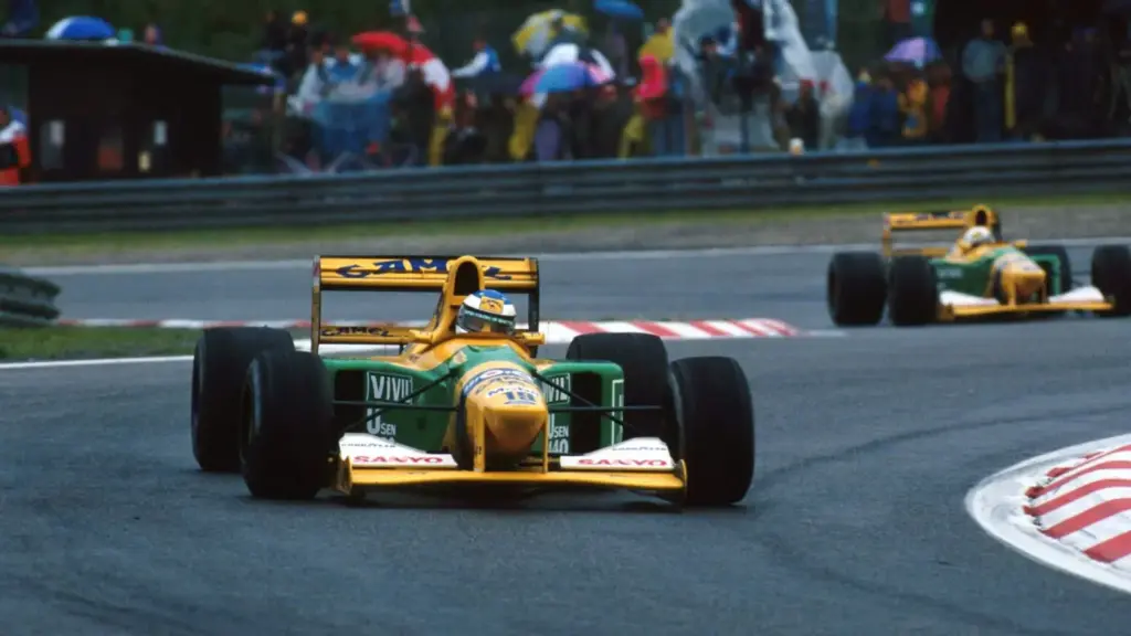 El Fórmula 1 con el que Schumacher comenzó a forjar su leyenda, sale a subasta 2 Motor16 1992 Benetton B192. Schumacher. Imagen carrera.