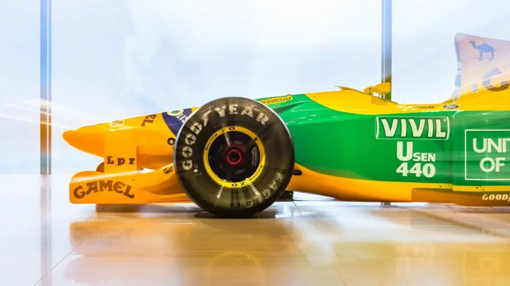 El Fórmula 1 con el que Schumacher comenzó a forjar su leyenda, sale a subasta 15 Motor16 1992 benetton b192 schumacher 16 Motor16