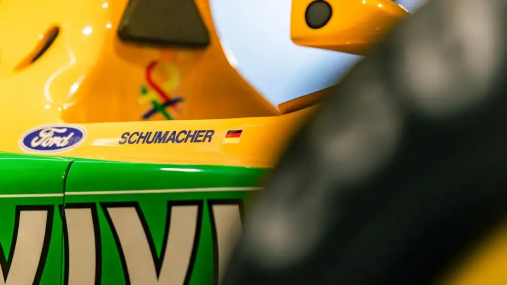 El Fórmula 1 con el que Schumacher comenzó a forjar su leyenda, sale a subasta 4 Motor16 1992 Benetton B192. Schumacher. Imagen detalle.