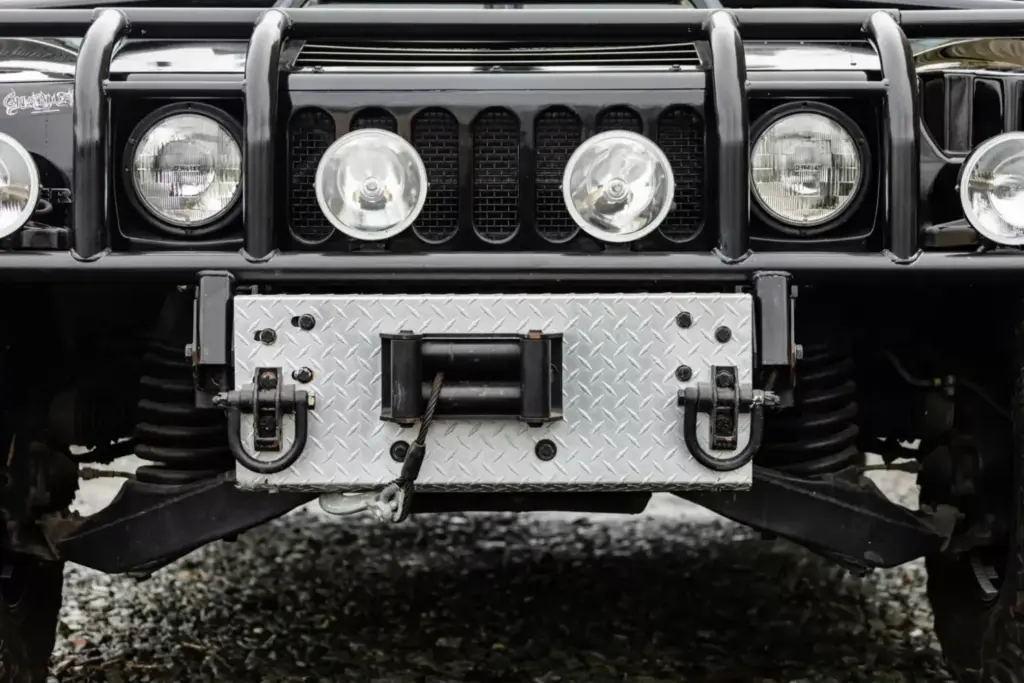 Este Hummer H1, el último coche que compró Tupac, sale a subasta una vez más 12 Motor16 1996 Tupac Hummer H1 Bonhams 10 Motor16