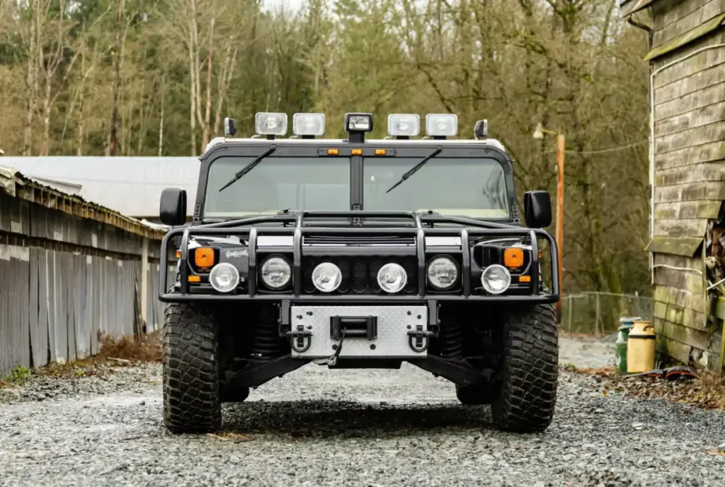 Este Hummer H1, el último coche que compró Tupac, sale a subasta una vez más 4 Motor16 1996 Tupac Hummer H1 Bonhams 11 Motor16