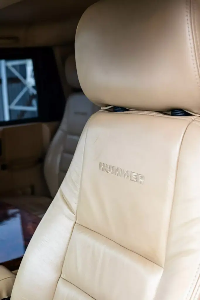 Este Hummer H1, el último coche que compró Tupac, sale a subasta una vez más 28 Motor16 1996 Tupac Hummer H1 Bonhams 22 Motor16