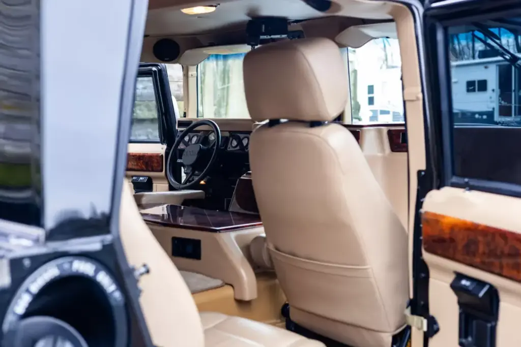 Este Hummer H1, el último coche que compró Tupac, sale a subasta una vez más 23 Motor16 1996 Tupac Hummer H1 Bonhams 27 Motor16