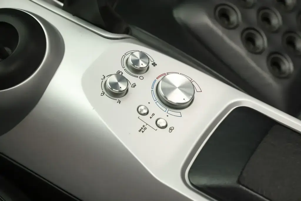 2005 Ford GT Walker BaT 6 Motor16