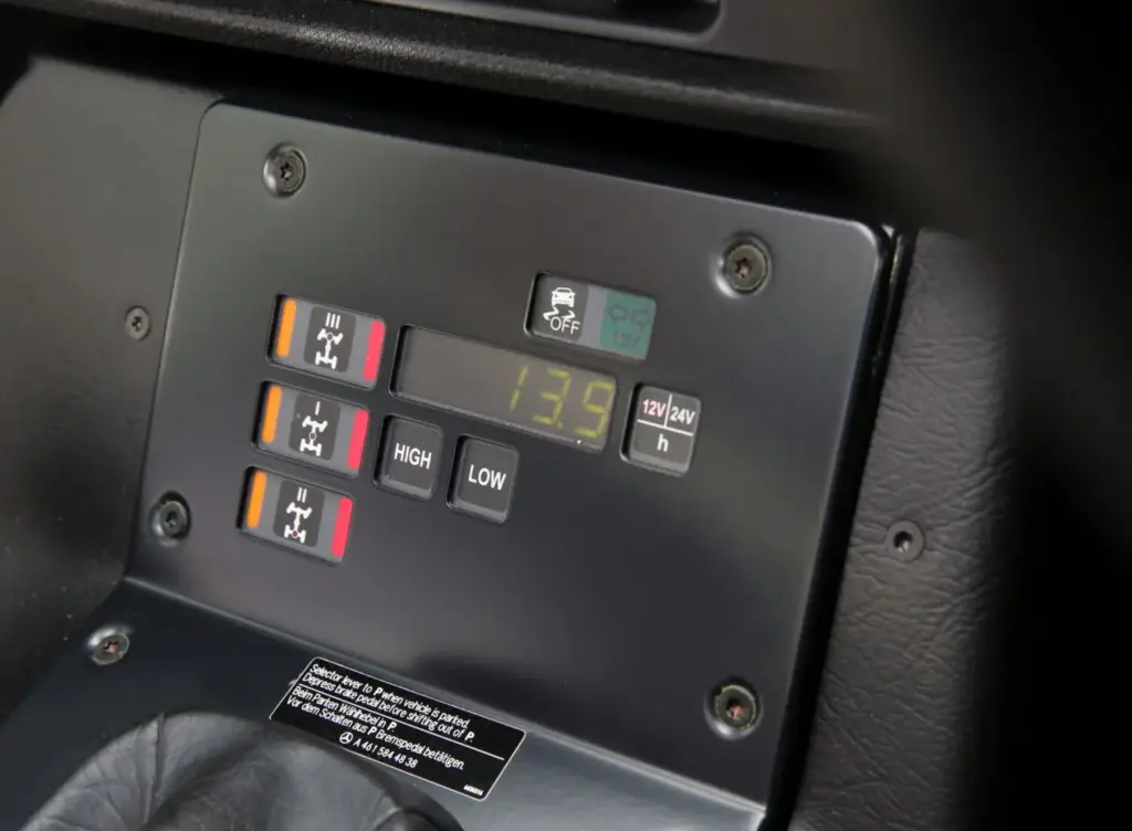 2016 chasis cab australia 2 Motor16