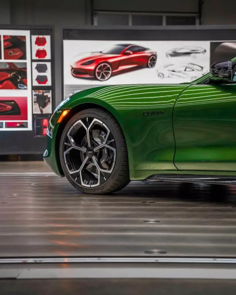 2025 Karma Revero Final. Imagen detalle.