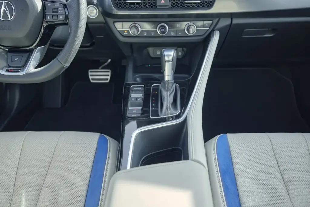 2026 Acura ADX 8 Motor16