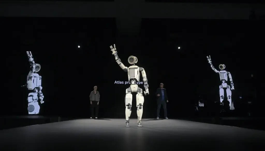 2026 Atlas robot humanoide hyundai 5 Motor16